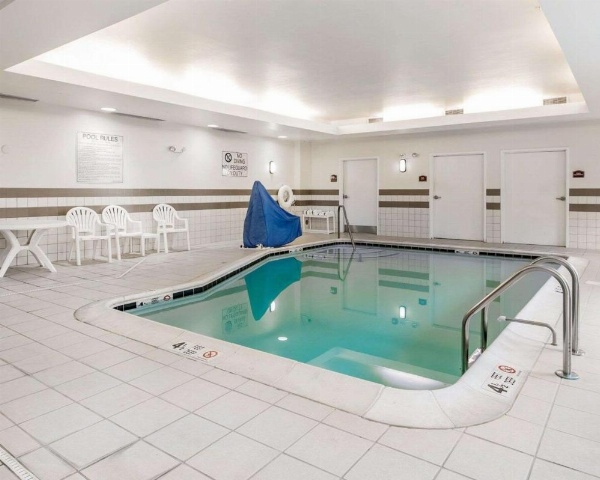 University Inn Vestal image 17